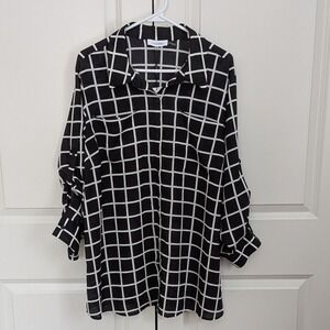 Calvin Klein Women's 1X Modern Essentials Black White Windowpane Roll-Tab Blouse